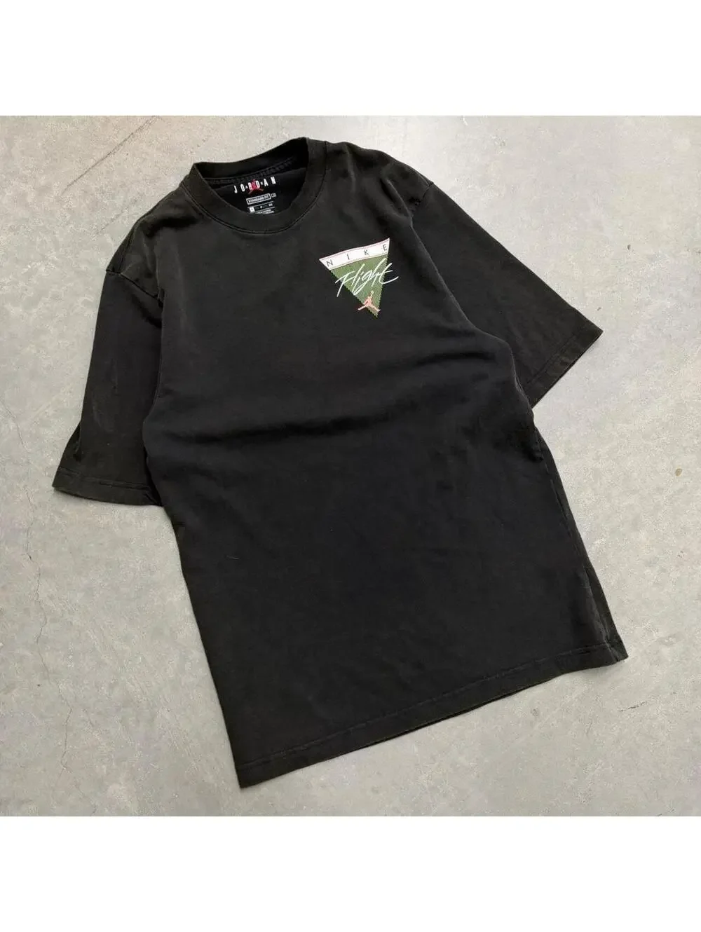 Retro Men's Air Jordan Graphic Backhit Black Basketball Tee Sized Small